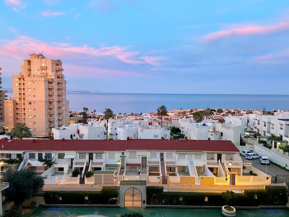 Beautiful Apartment Near Lamata Beach With Panorama Sea View!!! Торрев'єха Екстер'єр фото